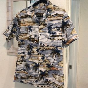 Hawaiian button down tee